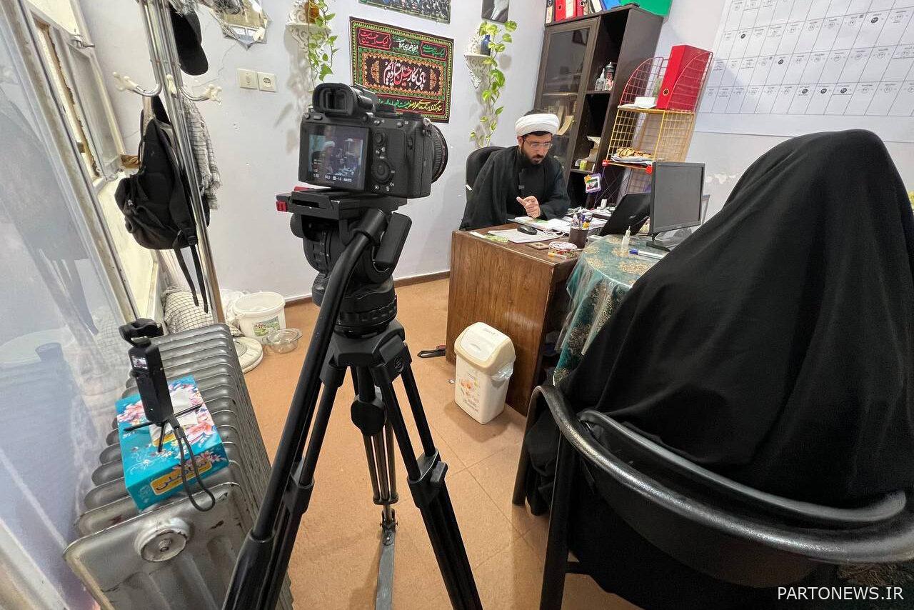 صانع الفيلم الوثائقي امرأة دخلت المجالس/ خيط مسبحة اسمها 