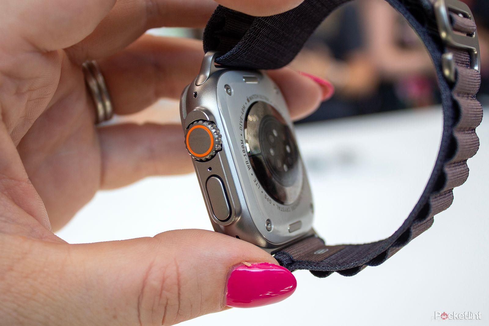 Apple Watch Ultra 2 - 11