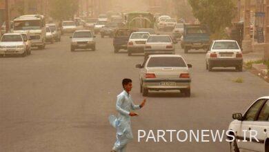 وتشهد المحافظات الشرقية الثلاث للبلاد عواصف ترابية