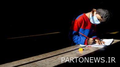 قصة معلم وظيفته نزع فتيل "القنابل الموقوتة".