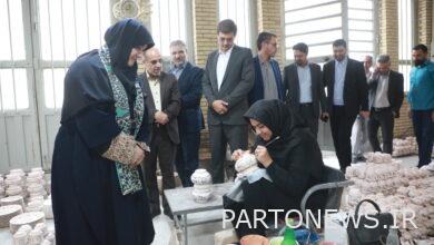 Visiting the pottery workshops by the deputy of handicrafts and traditional arts of the country