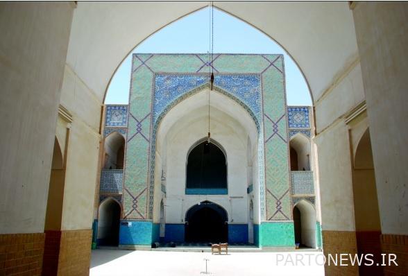 مسجد أمير جقمق التاريخي، يزد؛ مسجد بدون مئذنة