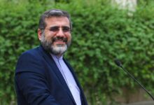 أصبح وزير الثقافة رئيسا لمجلس الفنون مرة أخرى