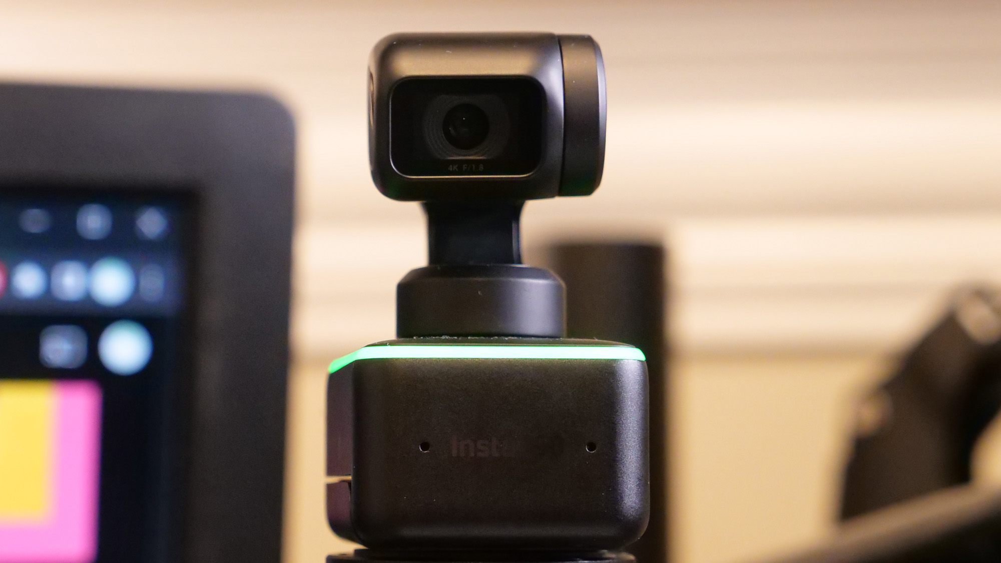 وب کم Insta360 Link