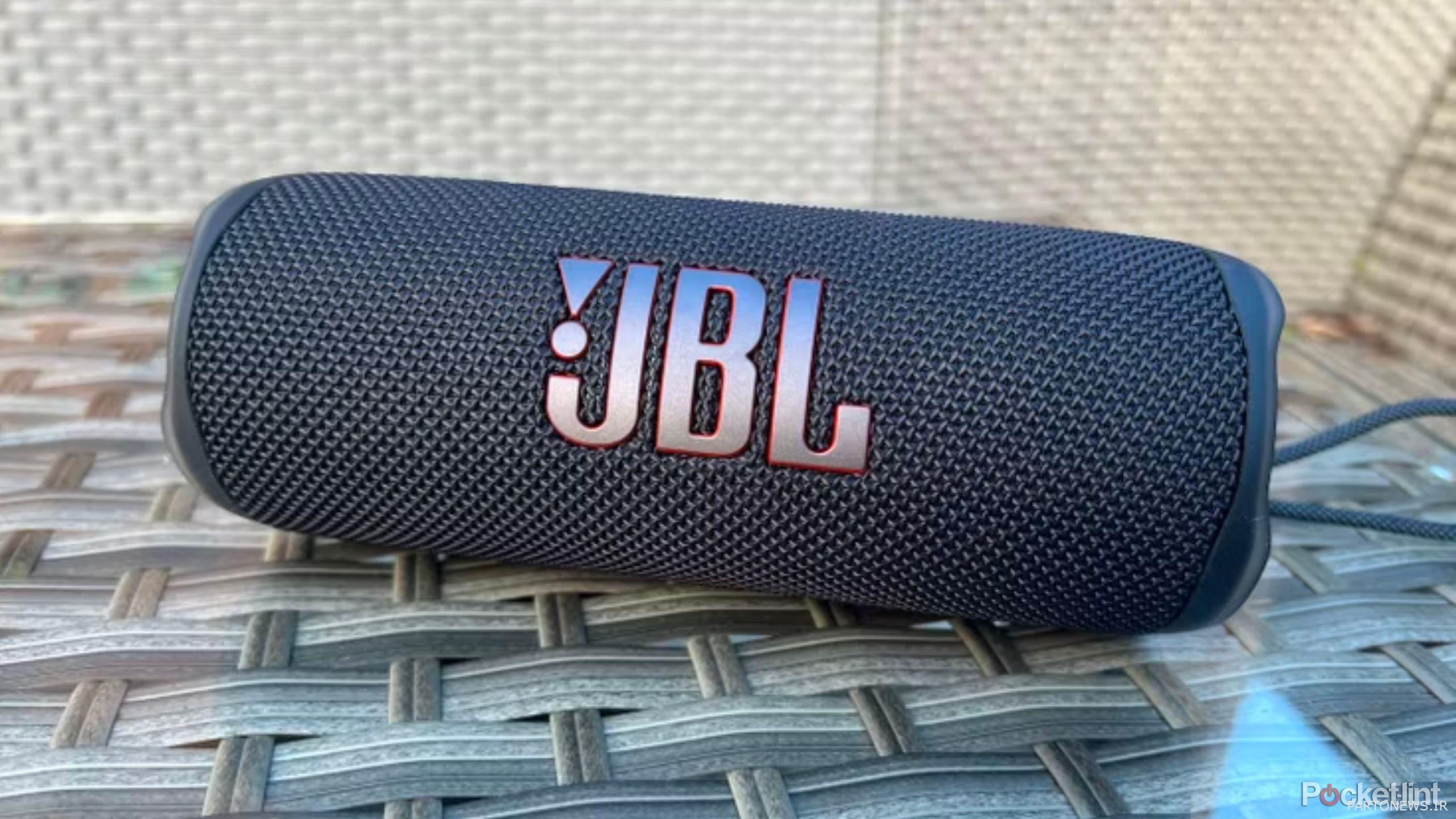 JBL Flip 6 بیرون