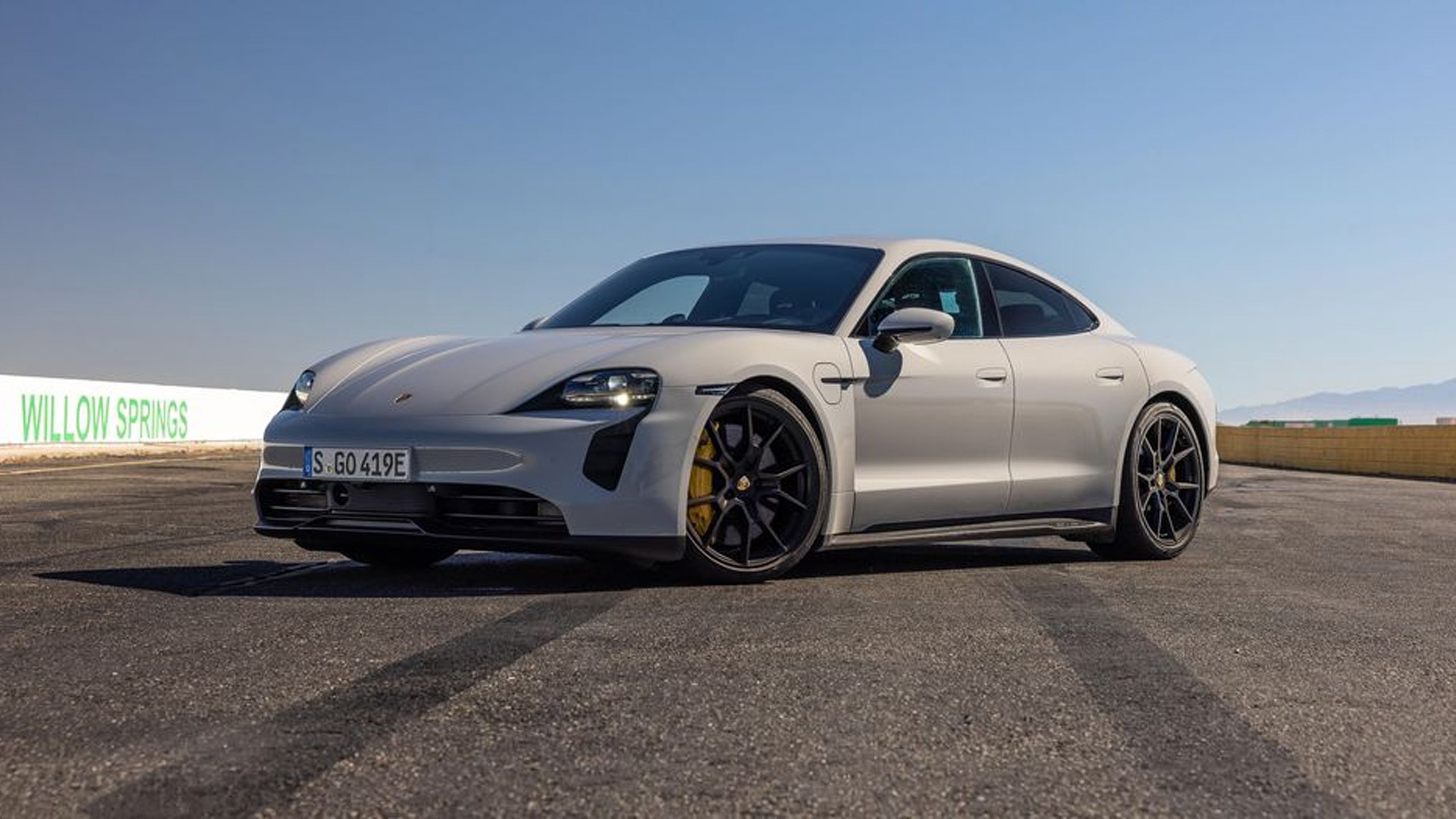 پورشه تایکان