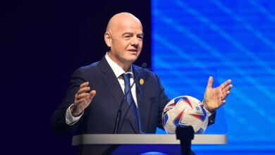 جیانی اینفانتینو، رئیس فیفا، به دنبال کاهش هزینه های نمایندگان بازیکنان، از قانونگذاران درخواست کمک کرد و انگلیس را هدف قرار داد |  اخبار فوتبال