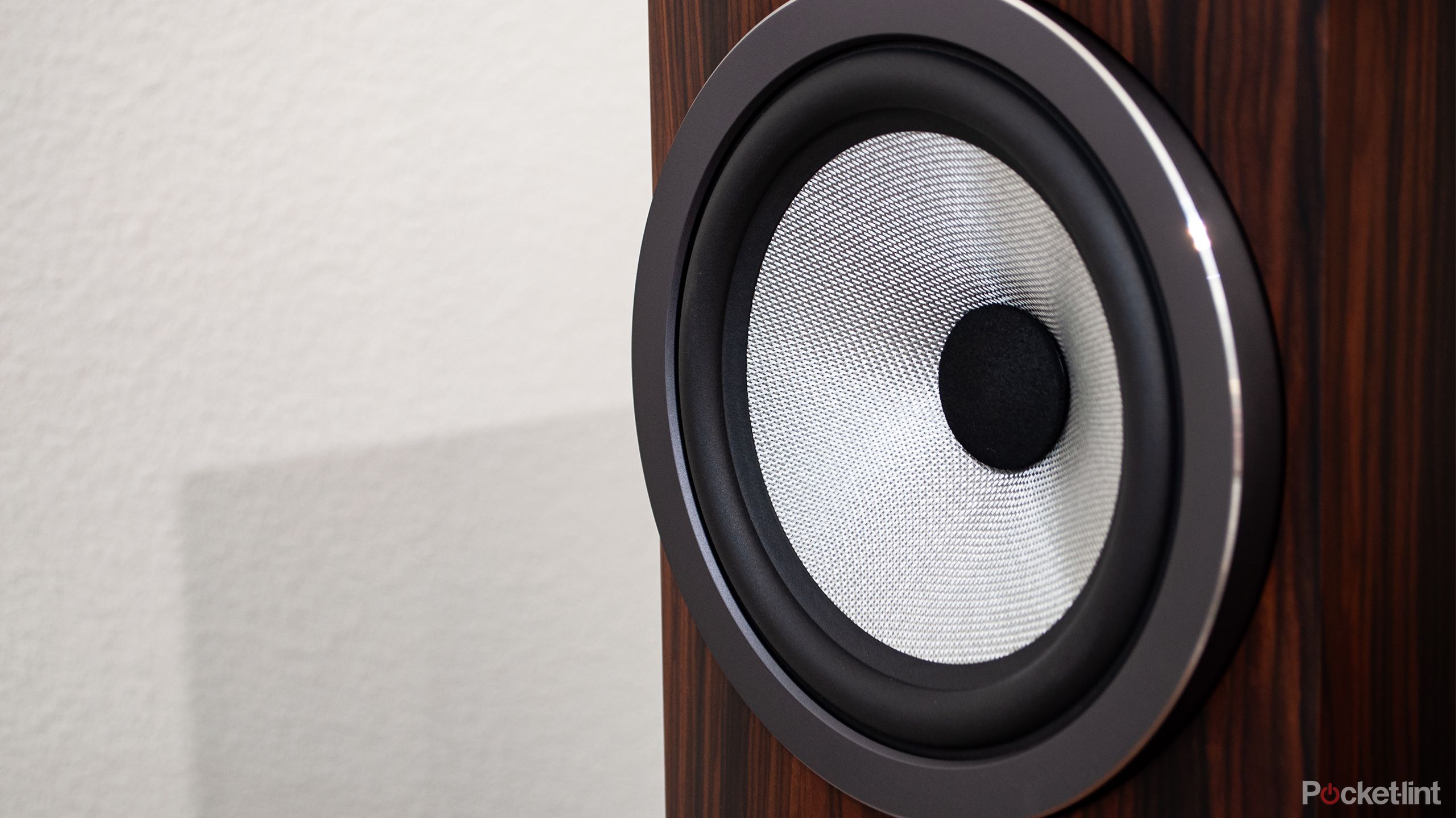 نمای نزدیک Bowers & Wilkins 706 S3