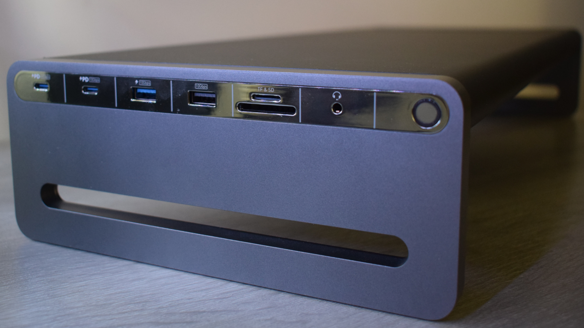 پورت های Anker 675 USB-C Docking Station