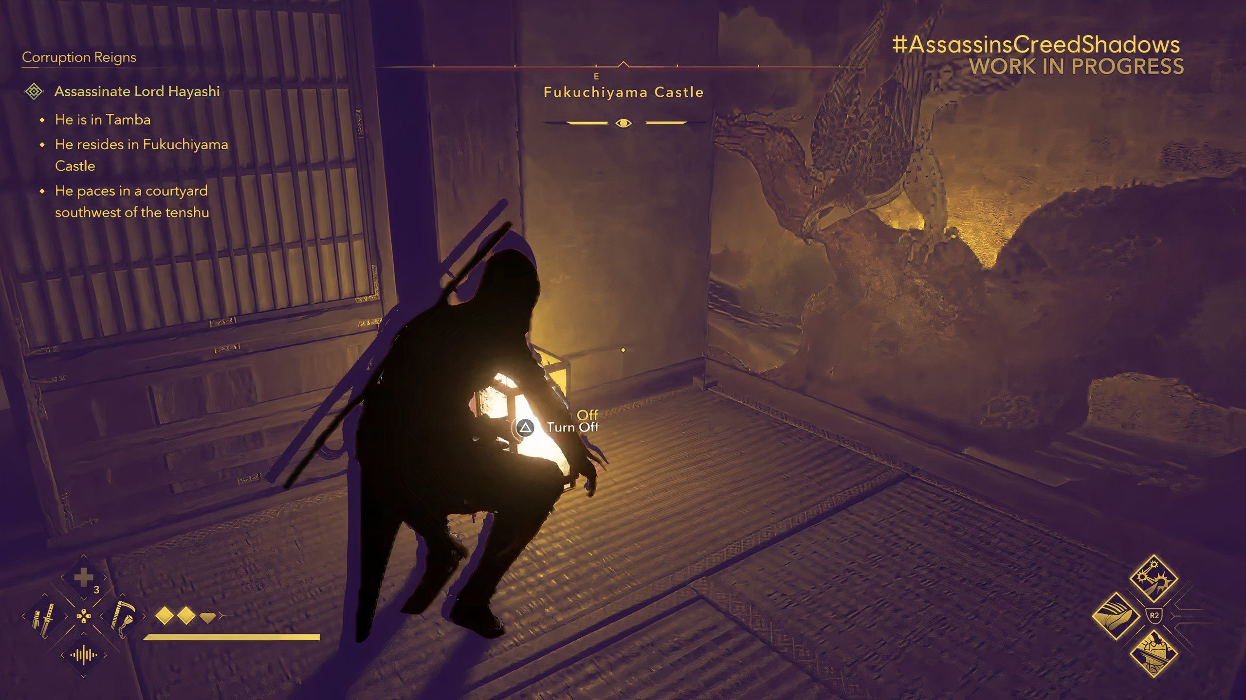 شخصیت Assassin's creed shadows که یواشکی به سمت یک لامپ می رود