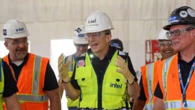 Intel CEO Pat Gelsinger with construction workers at one of Intel's fabrication plants in Arizona