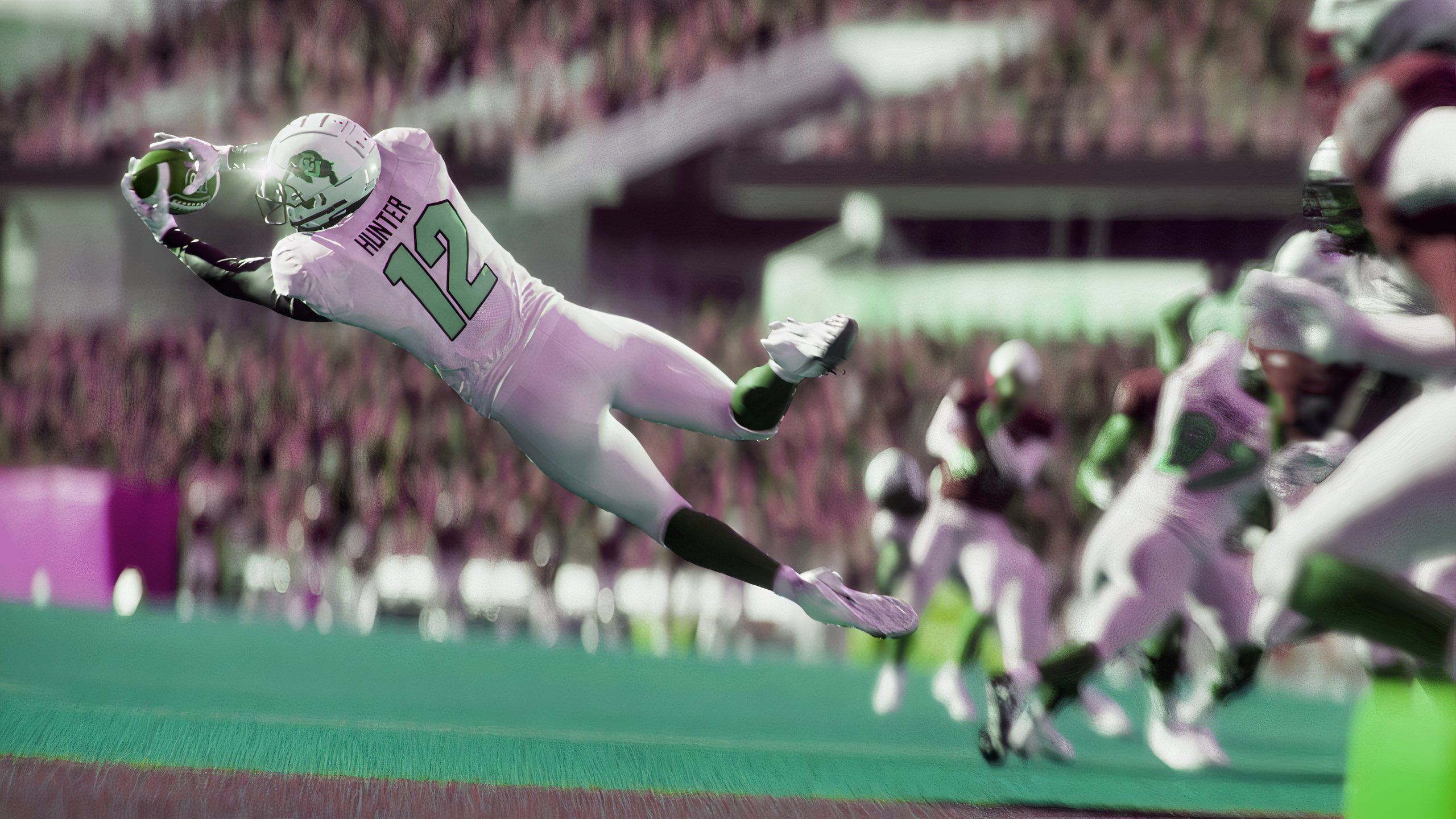 بازیکن فوتبال دیجیتال در حال رسیدن به پاس در کالج ورزشی ea Football 25