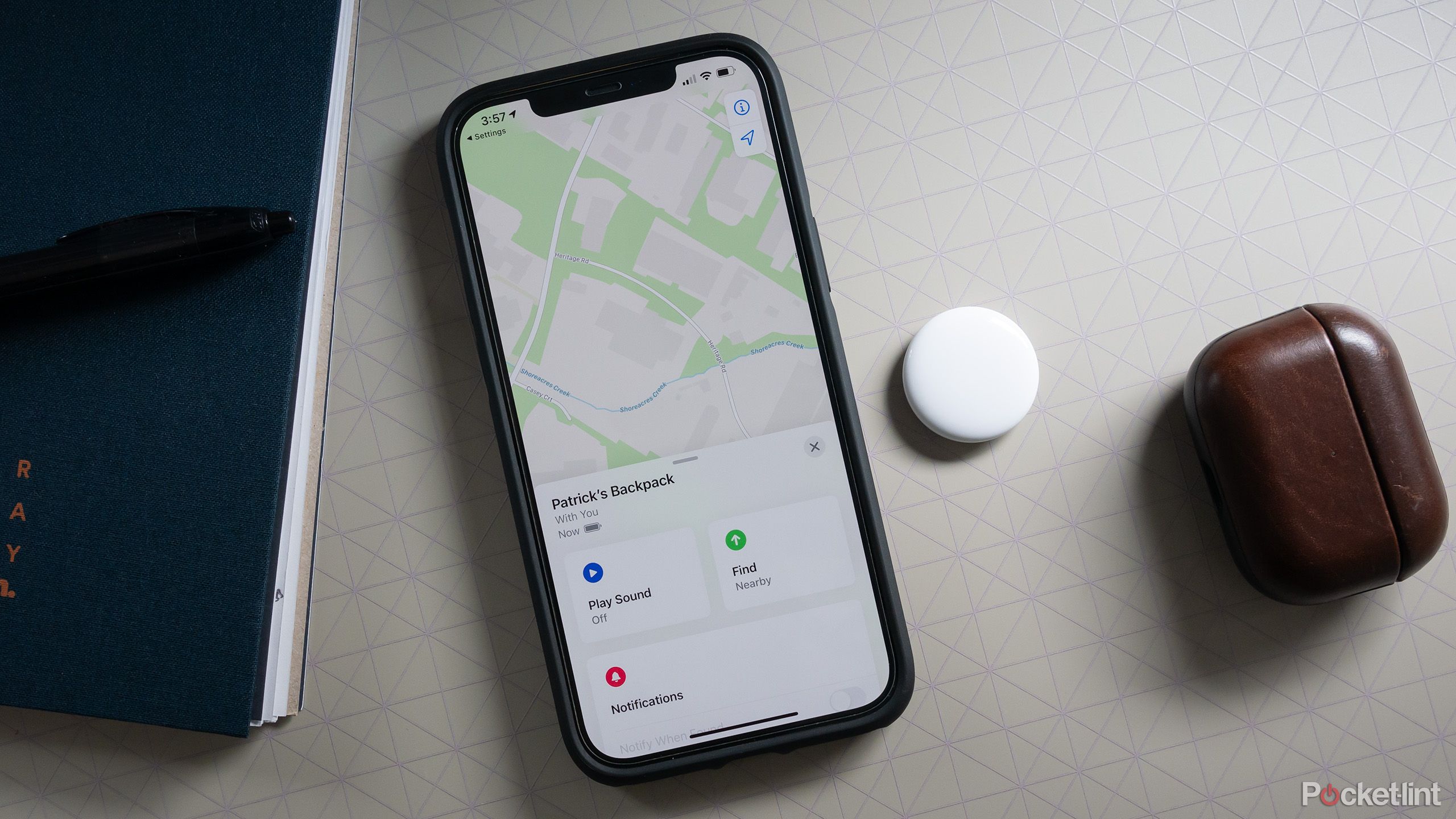 اپلیکیشن Find My اپل و یک AirTag