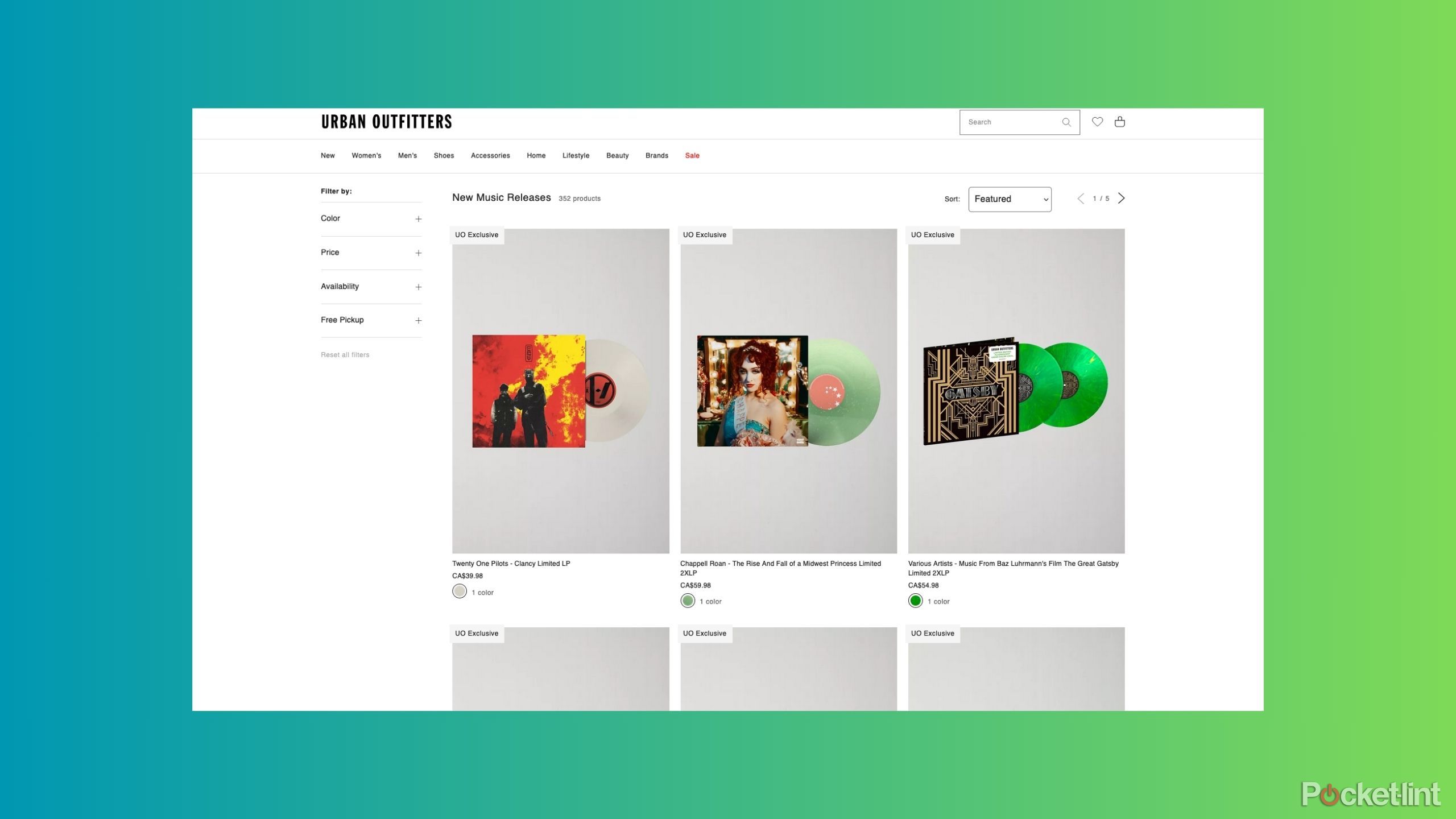 بخش ضبط وینیل Urban Outfitters، که چندین رکورد منحصر به فرد Urban Outfitters از جمله رکورد جدید چاپل روآن را نشان می دهد.