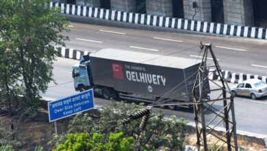 Delhivery truck
