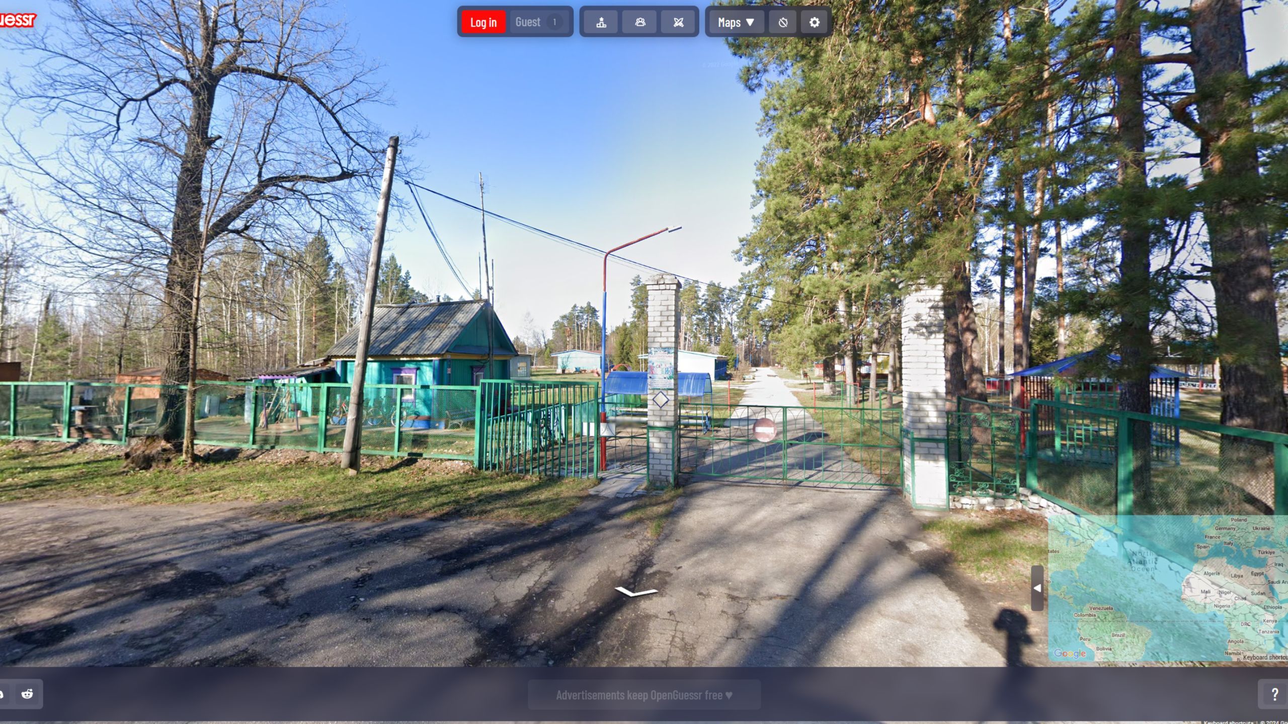 نمای خیابان از یک مکان تصادفی.