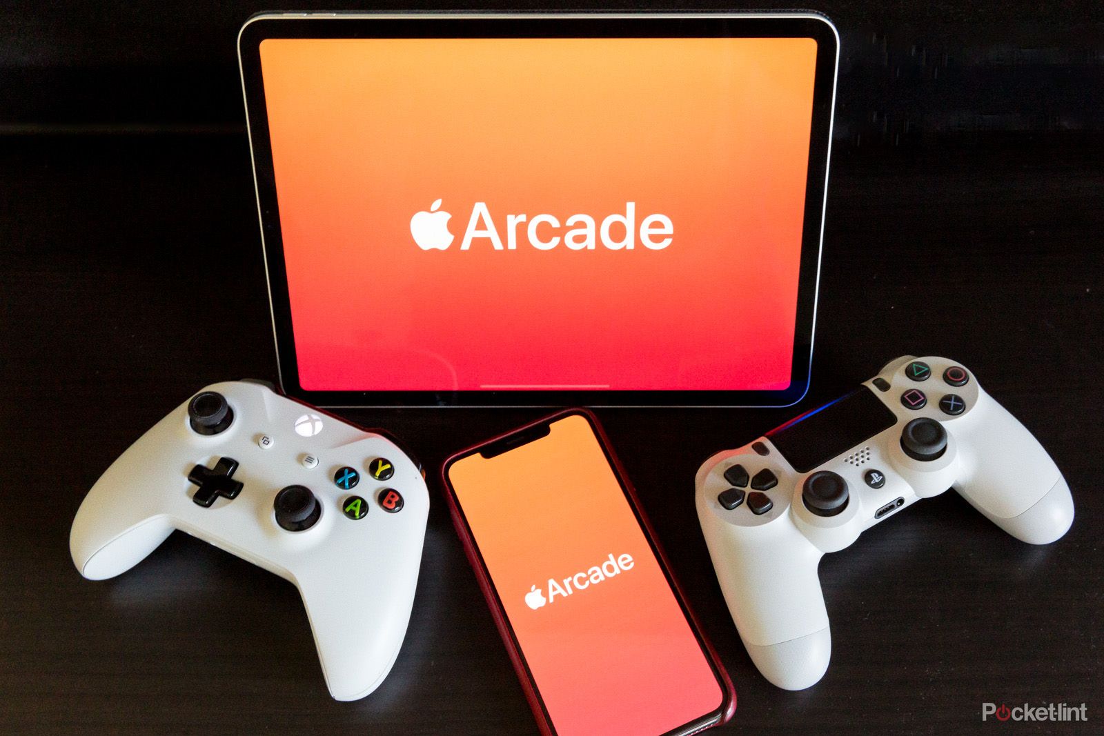 نحوه استفاده از کنترلرهای PS4 و Xbox One در iPhone iPad و Apple TV image 1