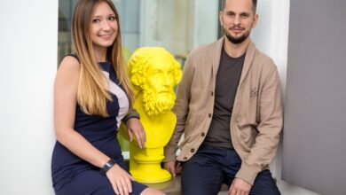 Quoroom founders Ulyana Shtybel and Denys Goncharenko