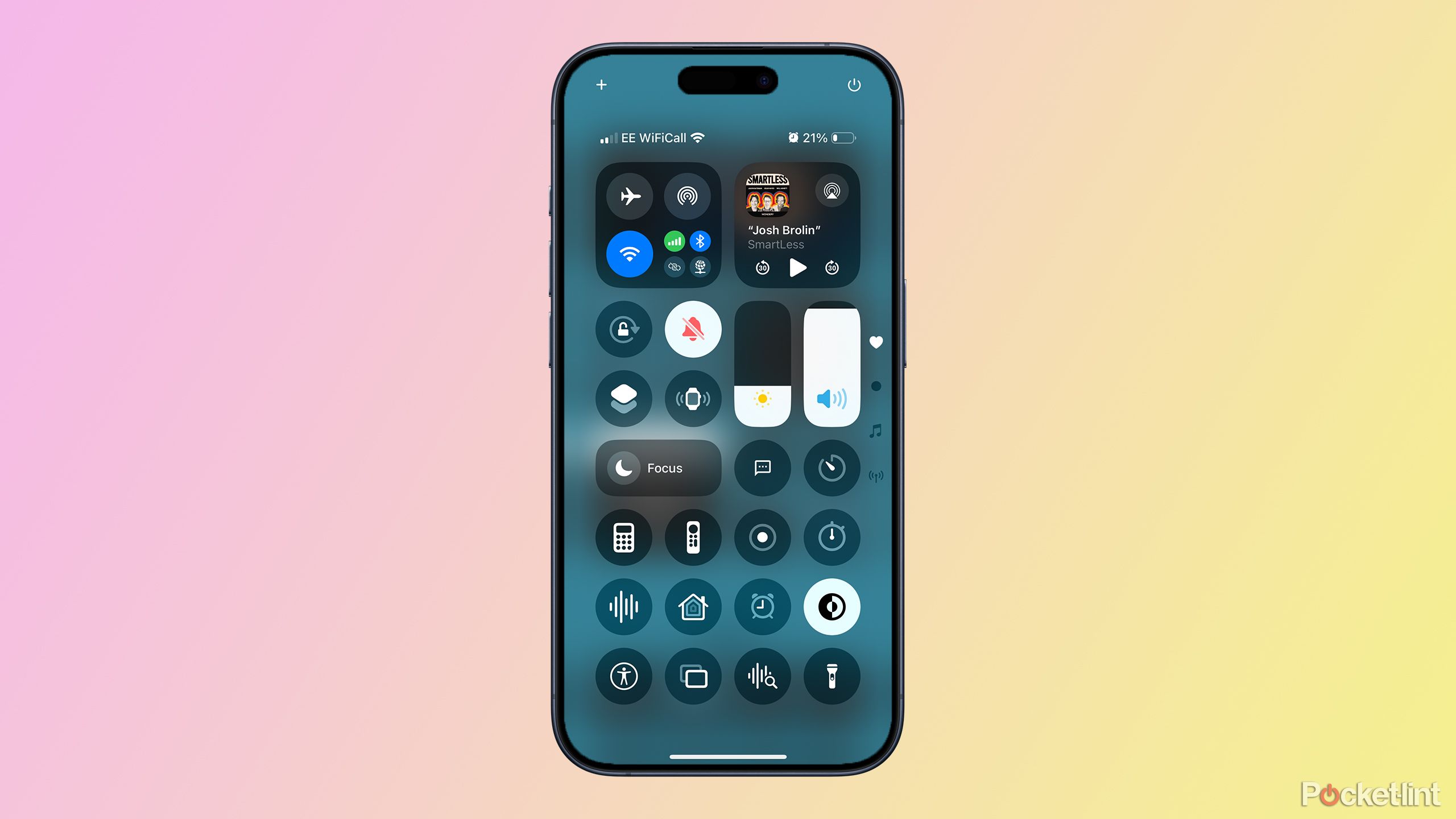 دکمه پاور در مرکز کنترل در iOS 18