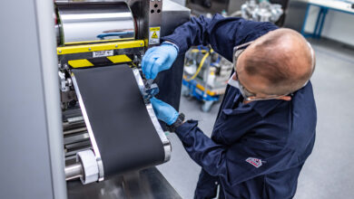 باتری غیر قابل اشتعال برای تامین انرژی آینده ای ایمن تر و کربن زدایی شده | اخبار MIT