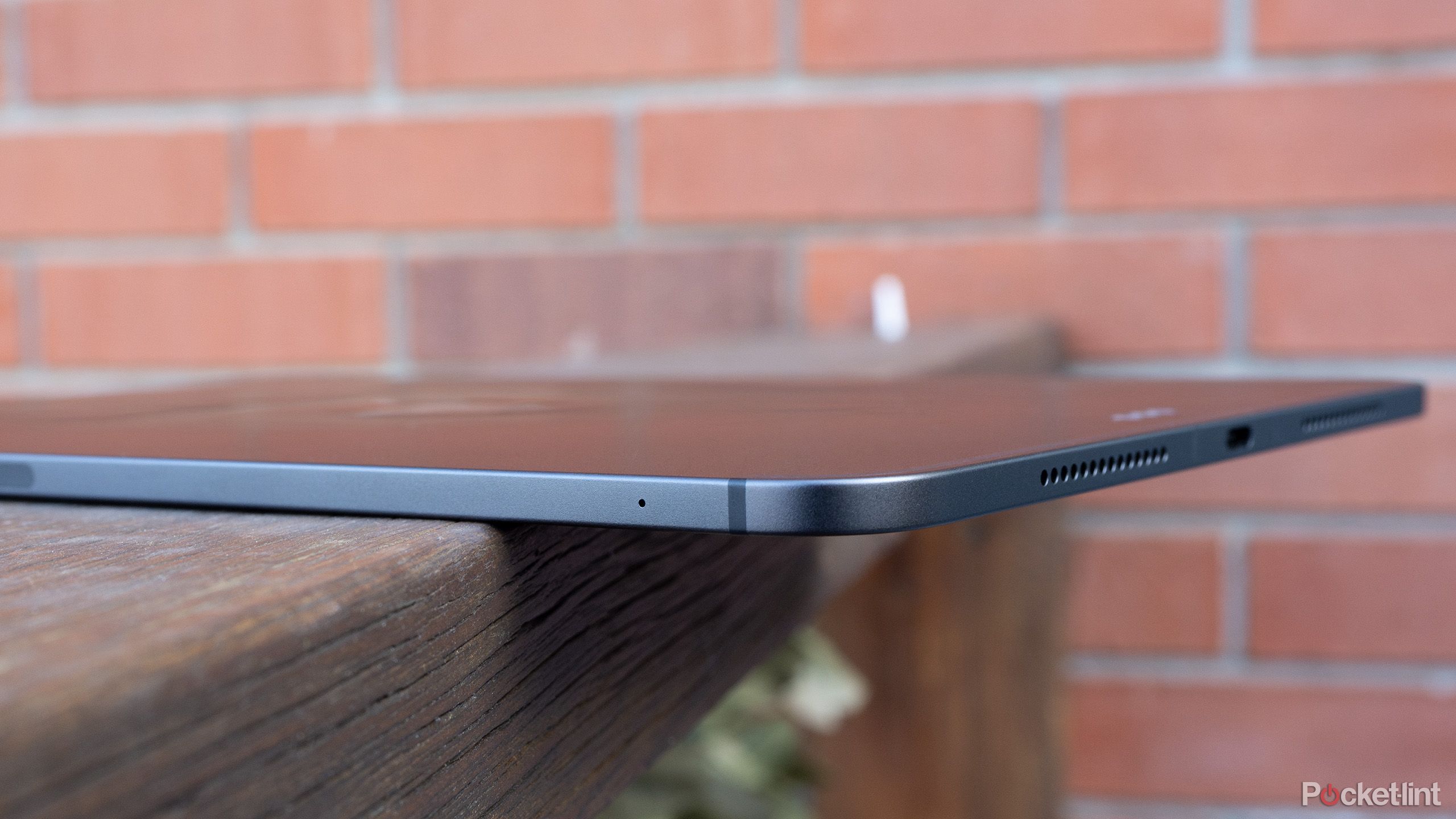 طرف آیپد مینی (2024)