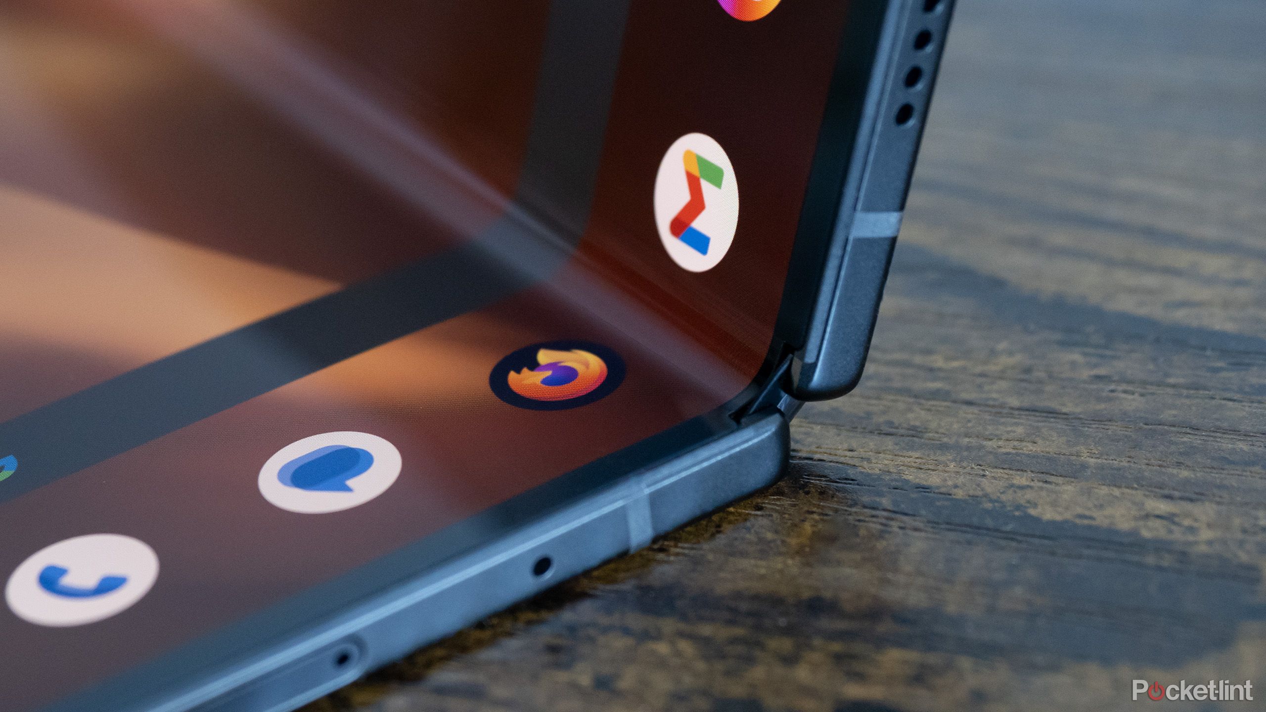 لولای Pixel 9 Pro Fold 