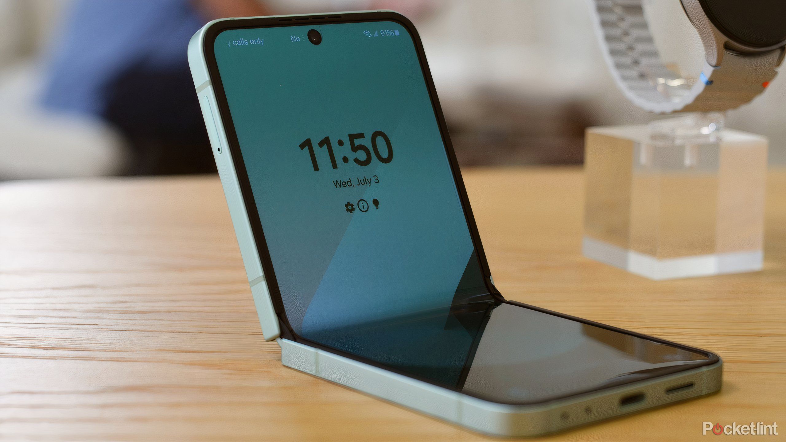 Galaxy Z Flip 6-1-1