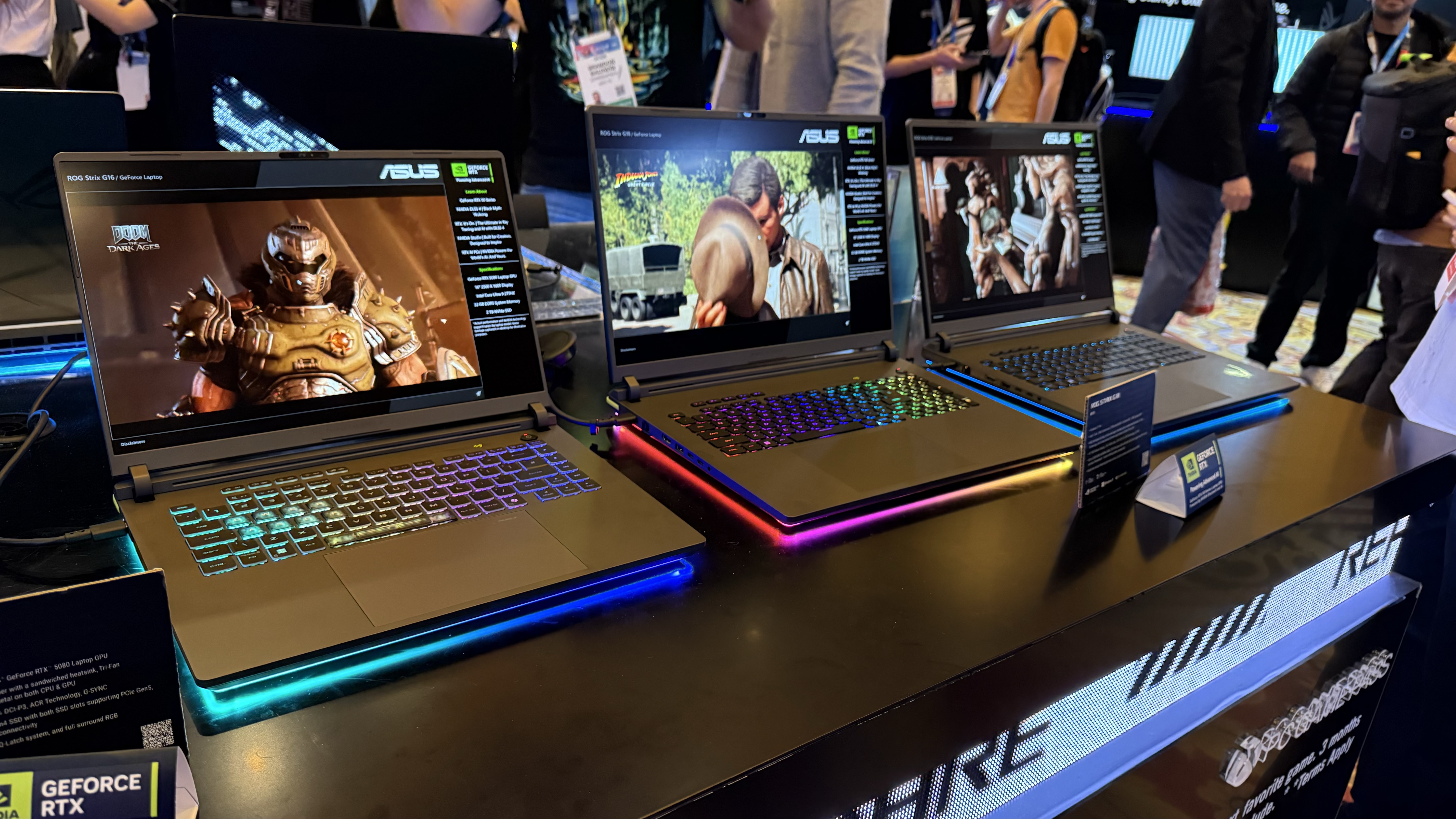 اسکار Asus rog strix 18