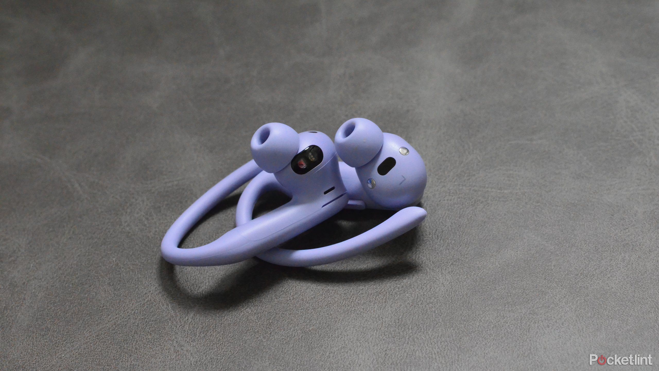 PowerBeats Pro 2 در بنفش.