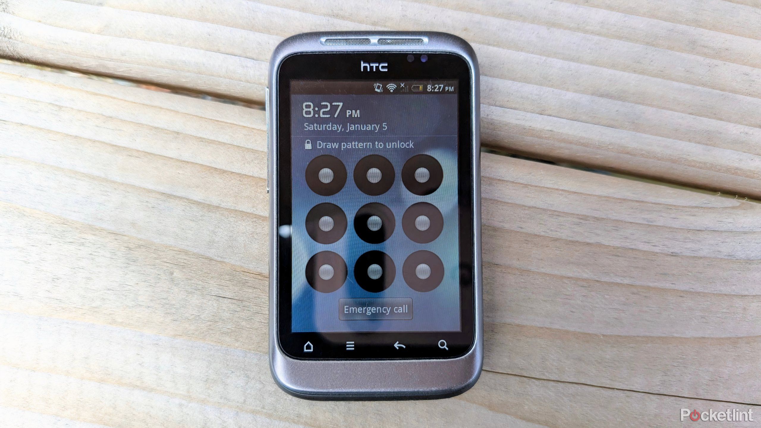 باز کردن الگوی HTC Wildfire S