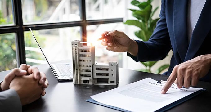 خطرات مالی خرید ملک بدون استعلام بدهی‌های مالیاتی و بانکی