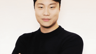 دوازده آزمایشگاه مدیرعامل Jae Le در حال آمدن به جلسات است: AI