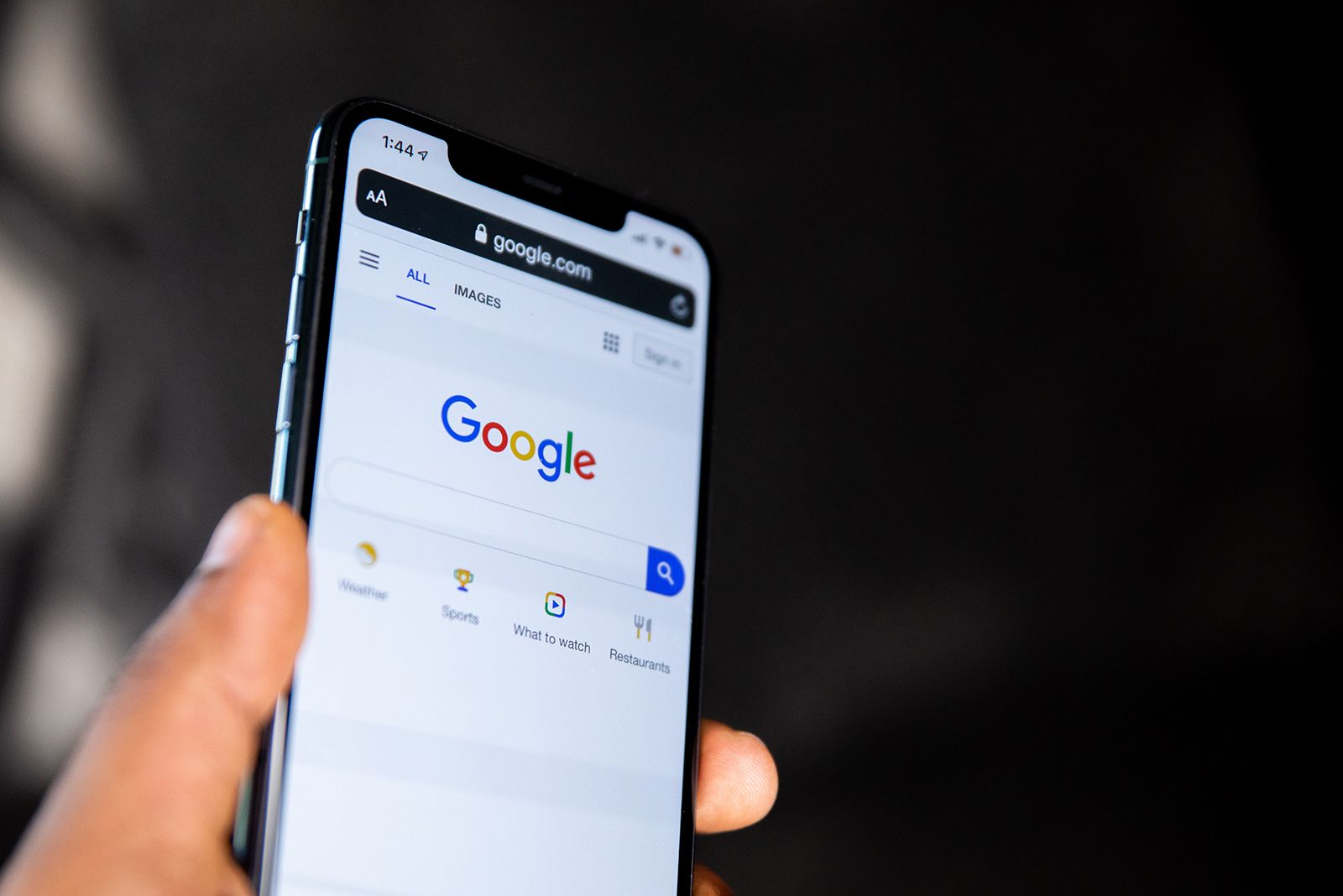 طبق گزارش ها ، اپل از رقابت با Google Search Photo 1