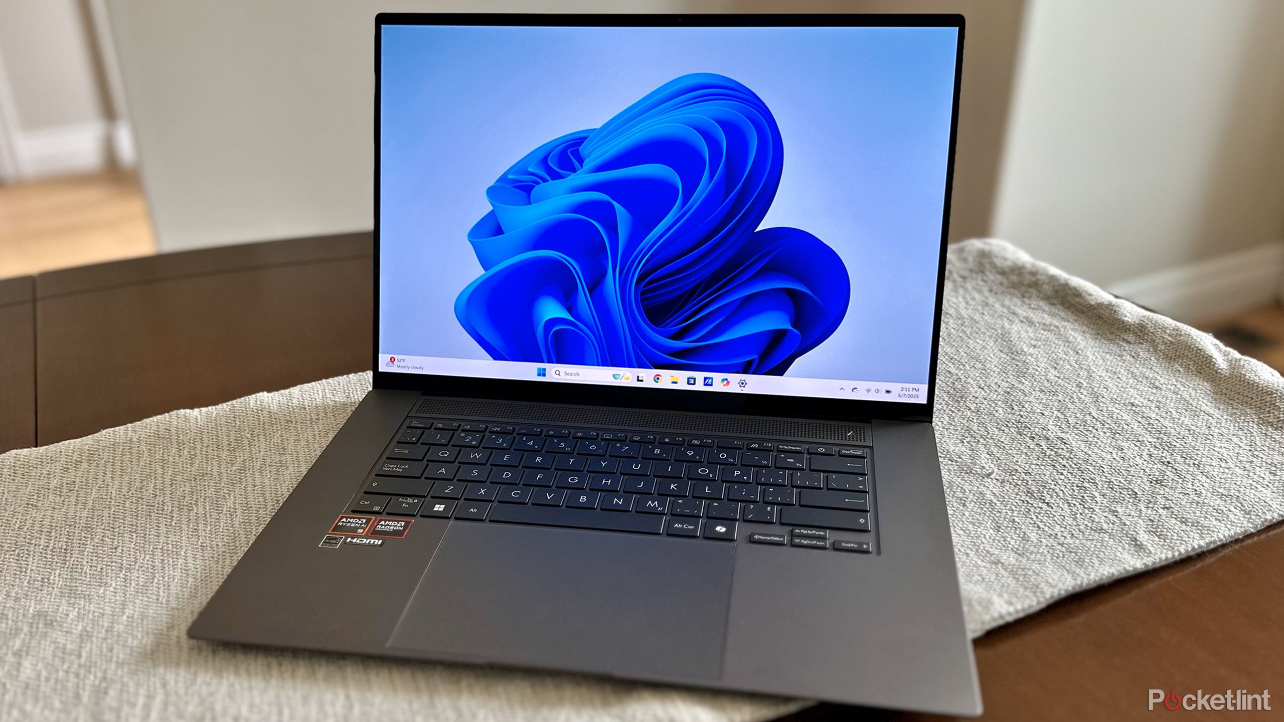 ASUS ZenBook Z16 در جدول.