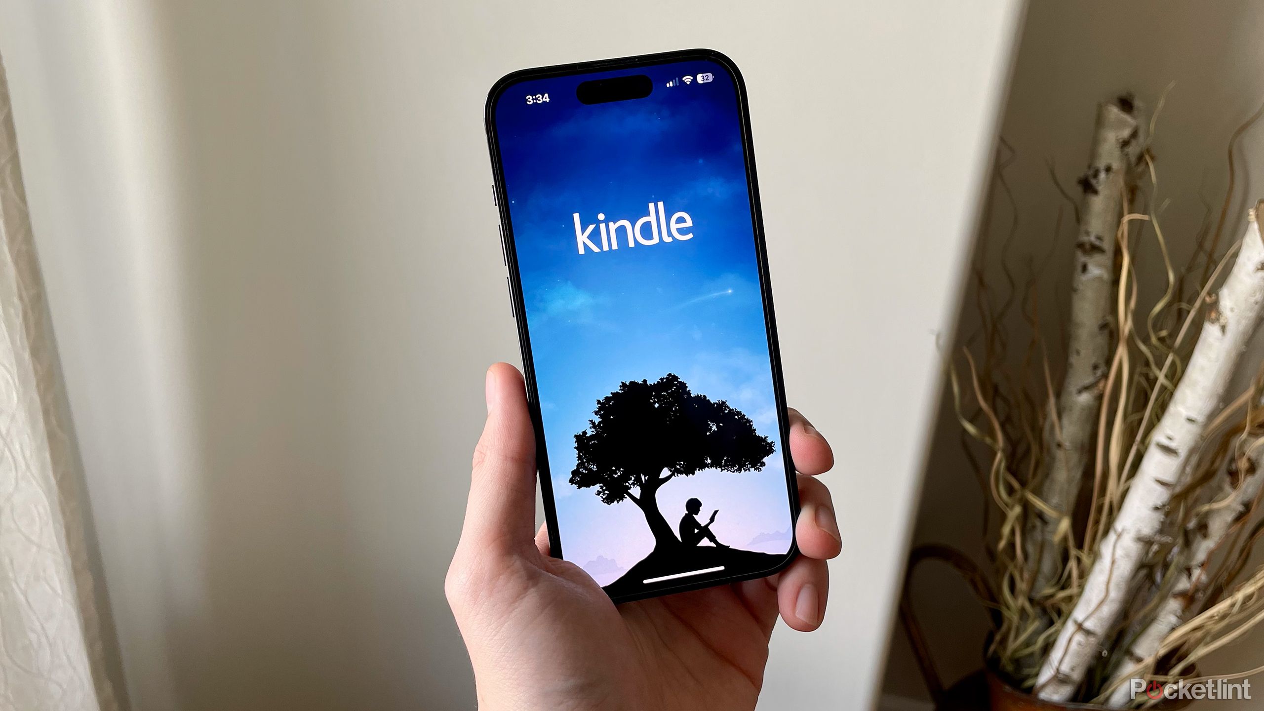 برنامه Kindle در آیفون.