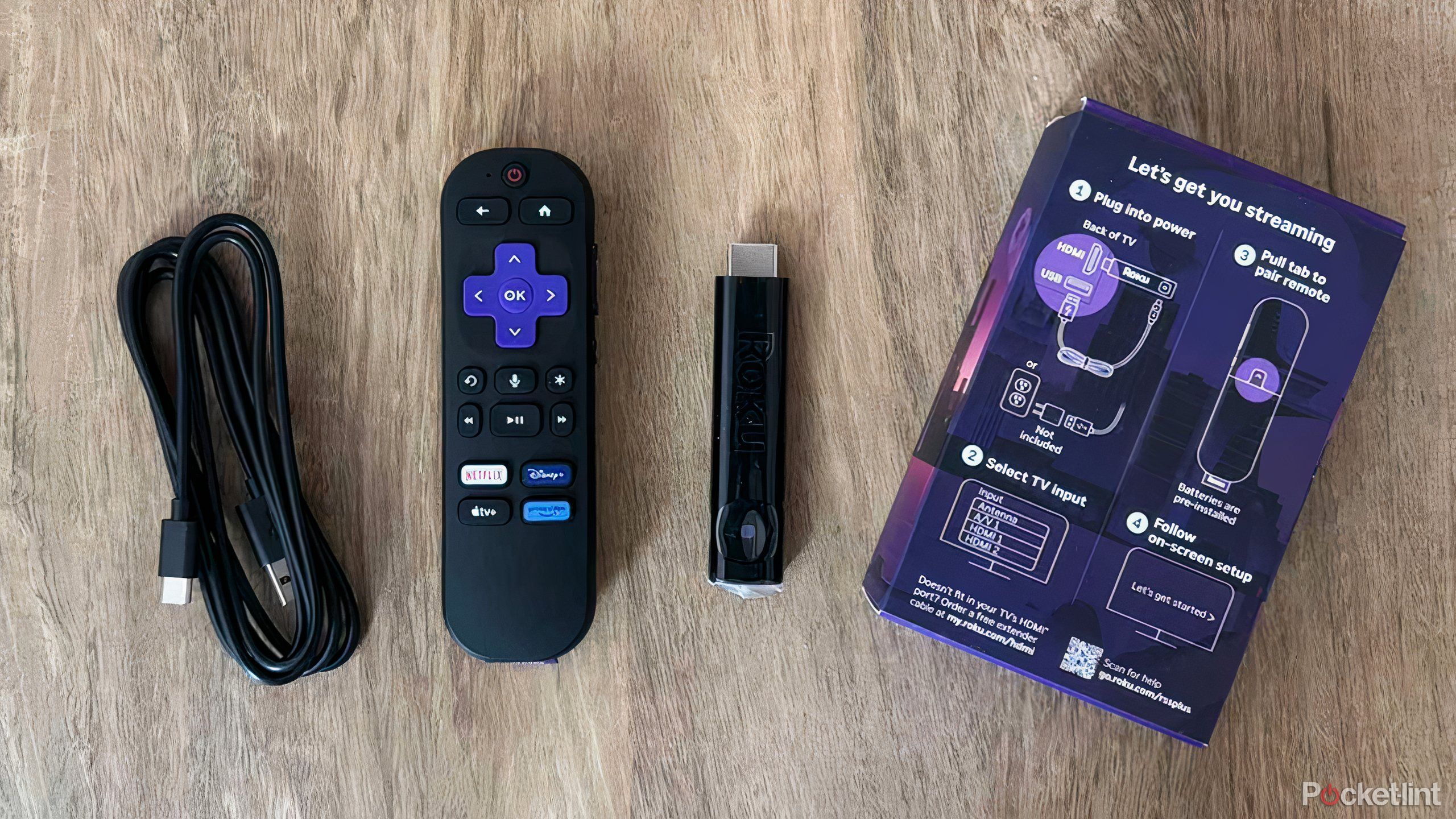 Roku Streaming Stick Plus محتویات از جمله کابل از راه دور و USB