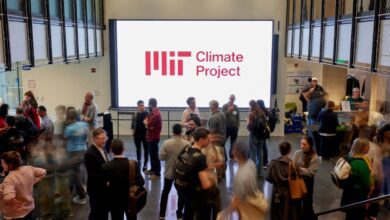 "هرکدام از ما یک قطعه از راه حل را در اختیار داریم" | اخبار MIT