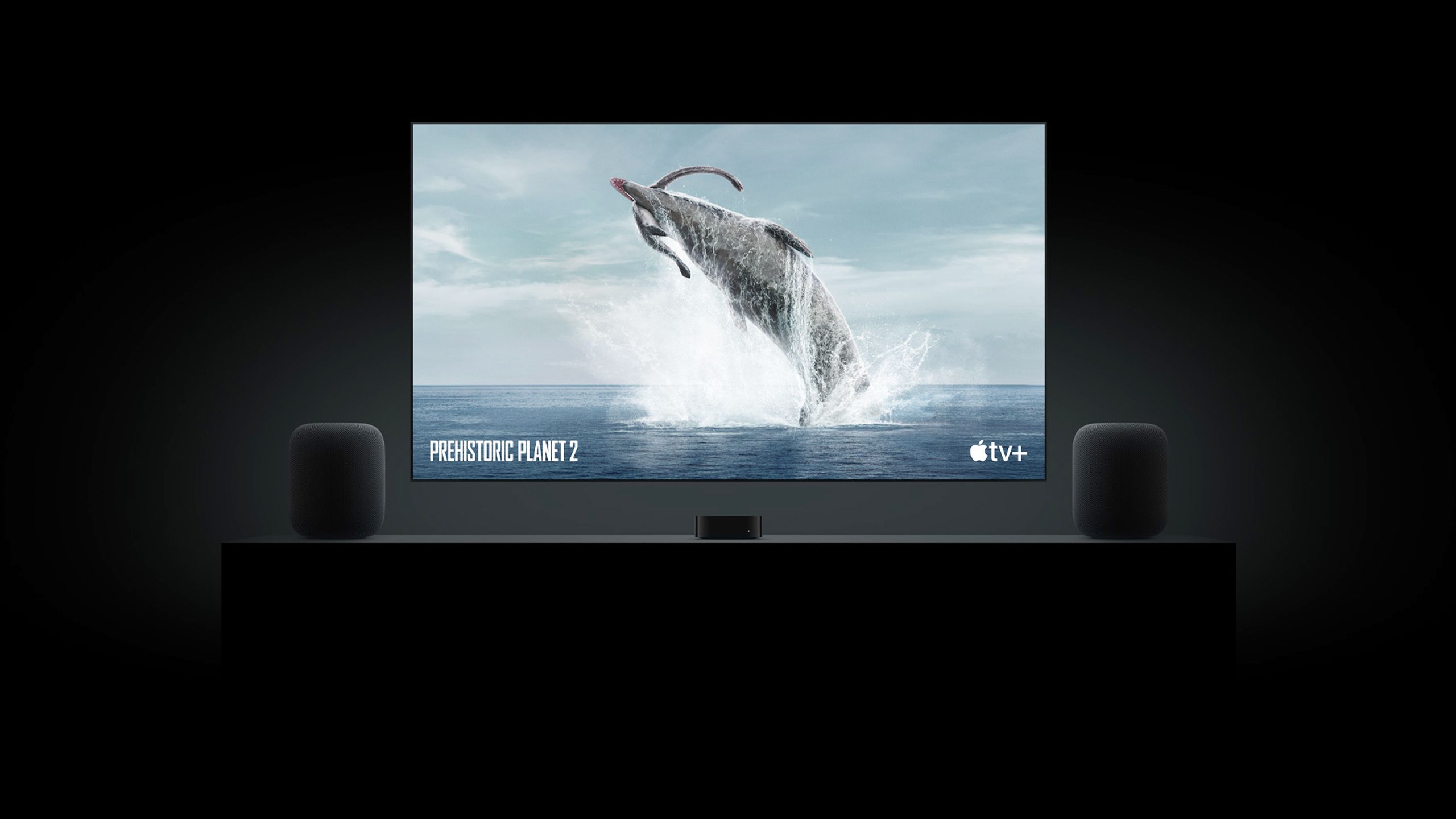 یک جفت HomePods با Apple TV 4K پخش شده Apple TV+جفت شده است.