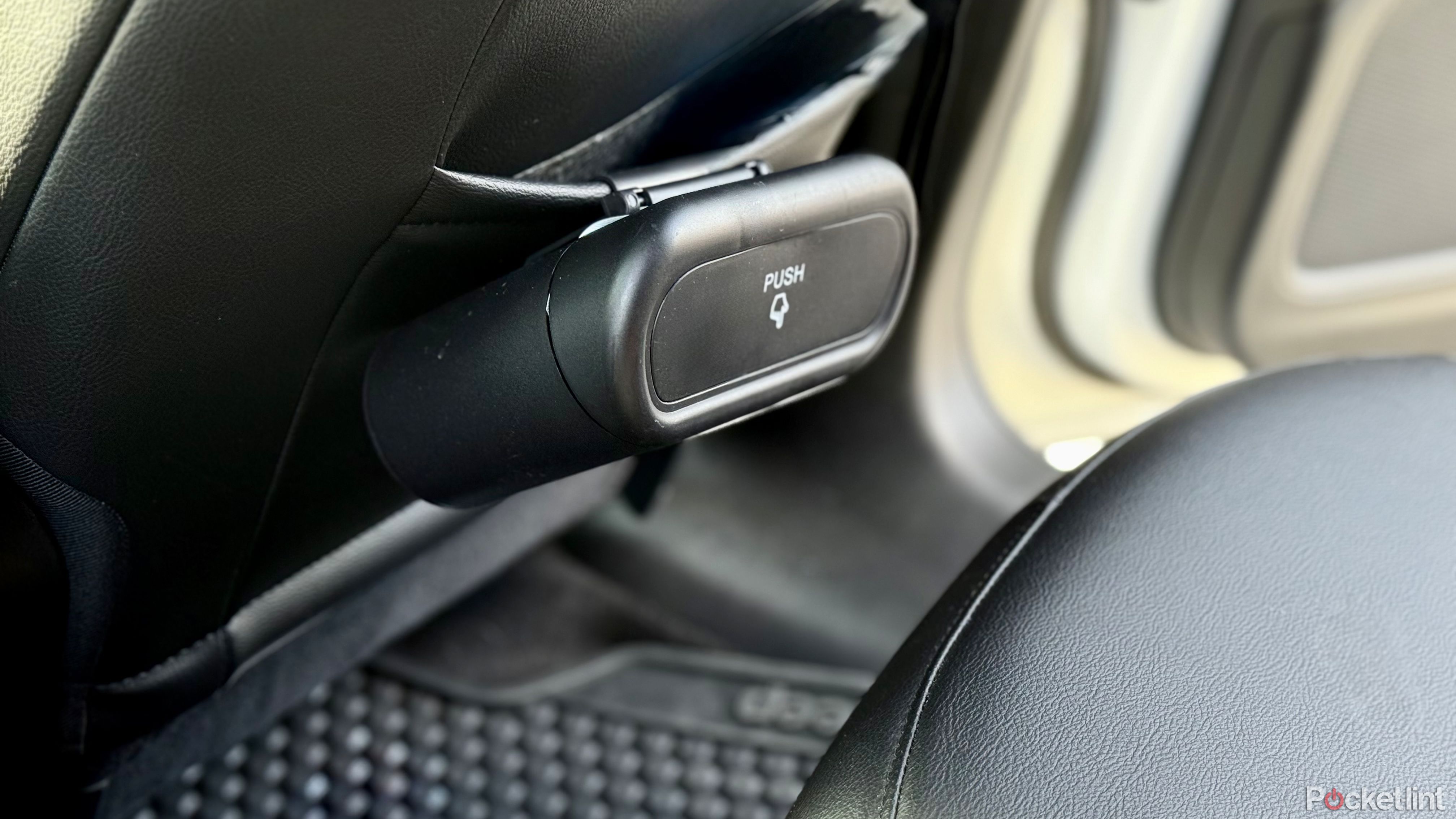 سطل زباله ماشین می تواند