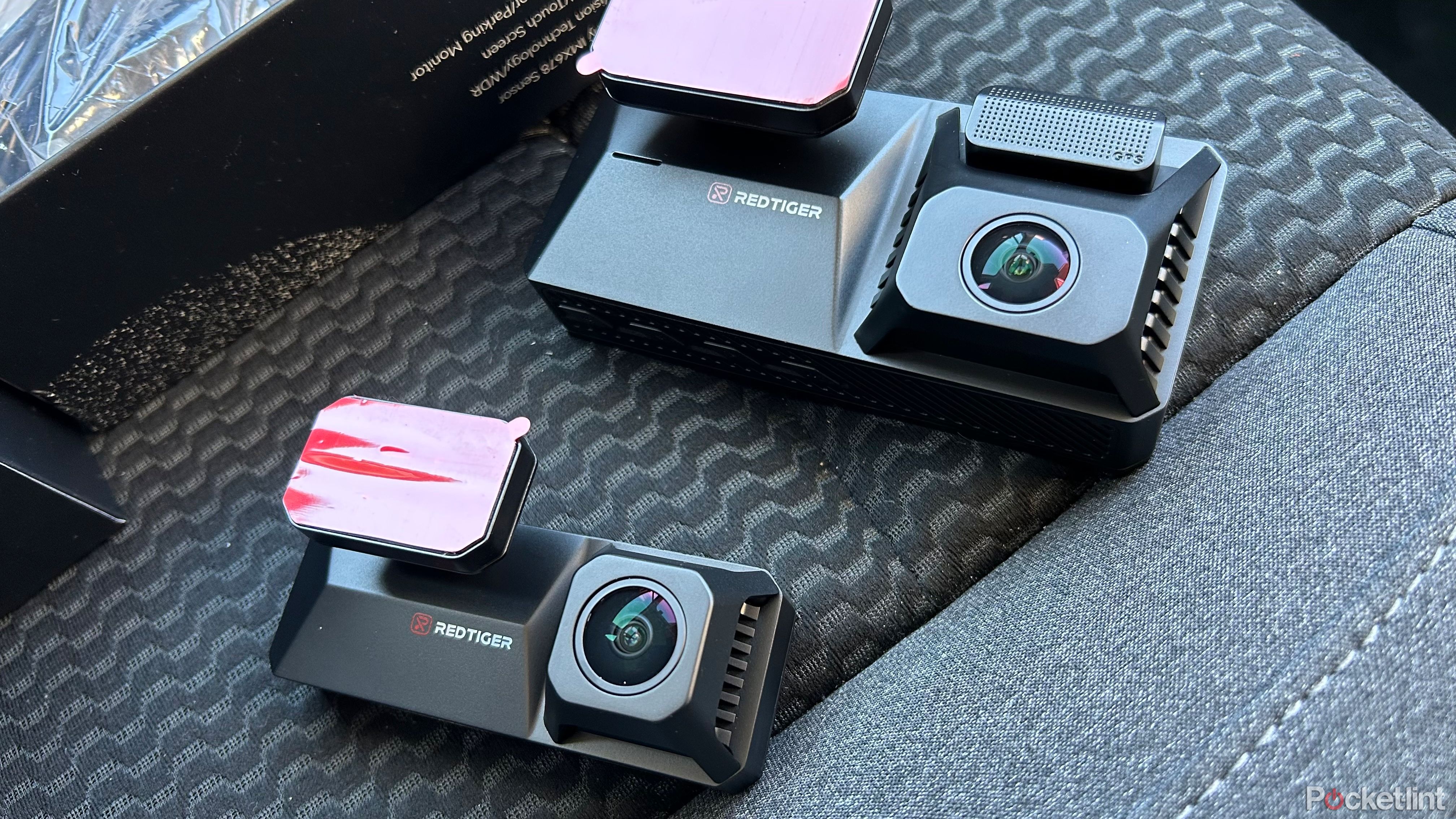REDTIGER F77 DASH CAM جلو و عقب.
