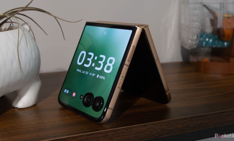 موتورولا قیمت های خود را بر روی تاشو خود کاهش می دهد ، از جمله 400 دلار از RAZR Ultra (2025)