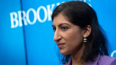 لینا خان به FIGMA IPO به عنوان Vindication of M&A اشاره می کند