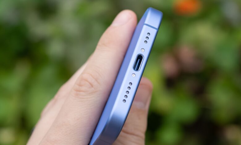 USB-C راحت است ، اما هنوز هم یک آشفتگی بزرگ است