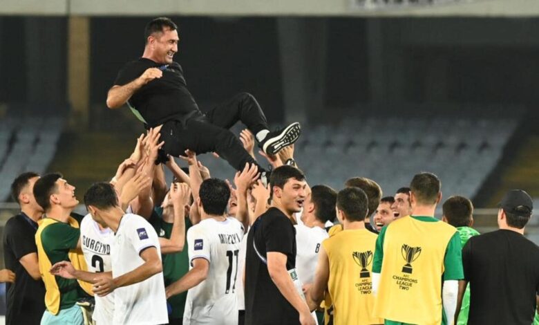 قهرمان ایلز استون ترکمنستان ، قهرمان ISL Mohun Bagan