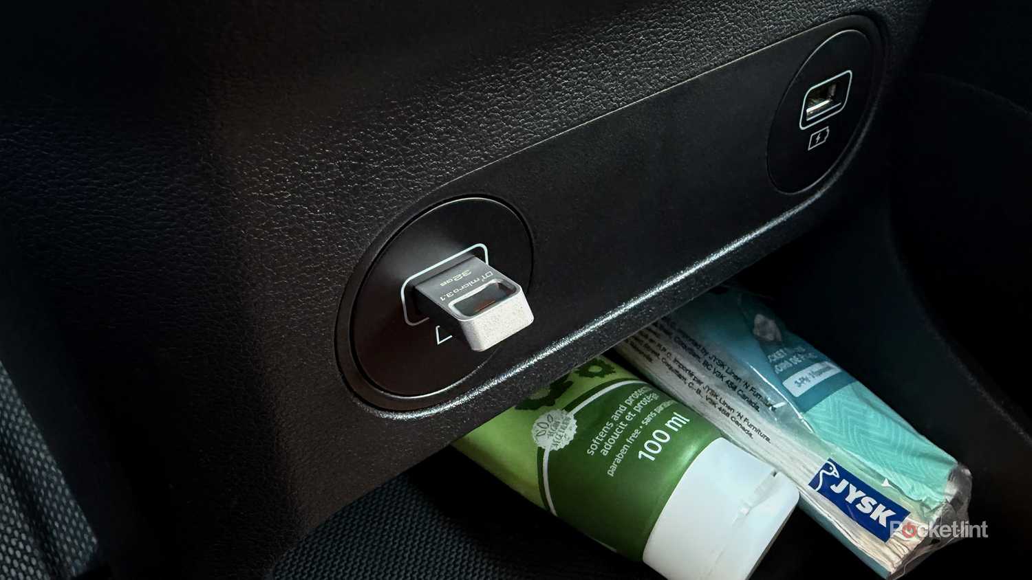 بندر USB ماشین 
