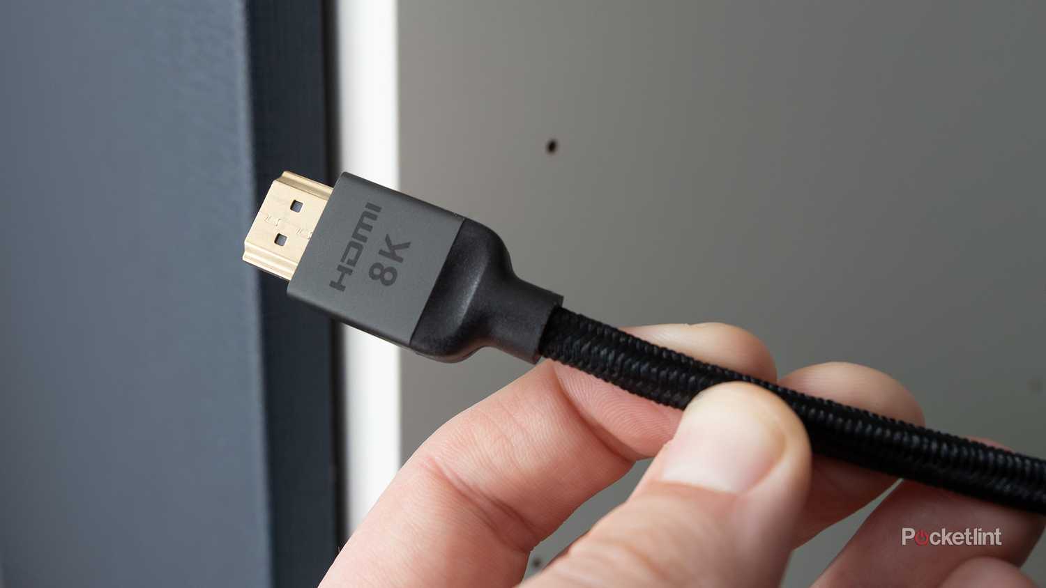 یک کابل HDMI دارای امتیاز 8K.