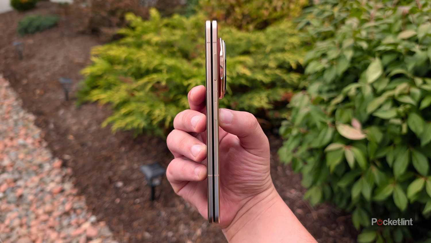 Honor Magic V5 Beauty 2