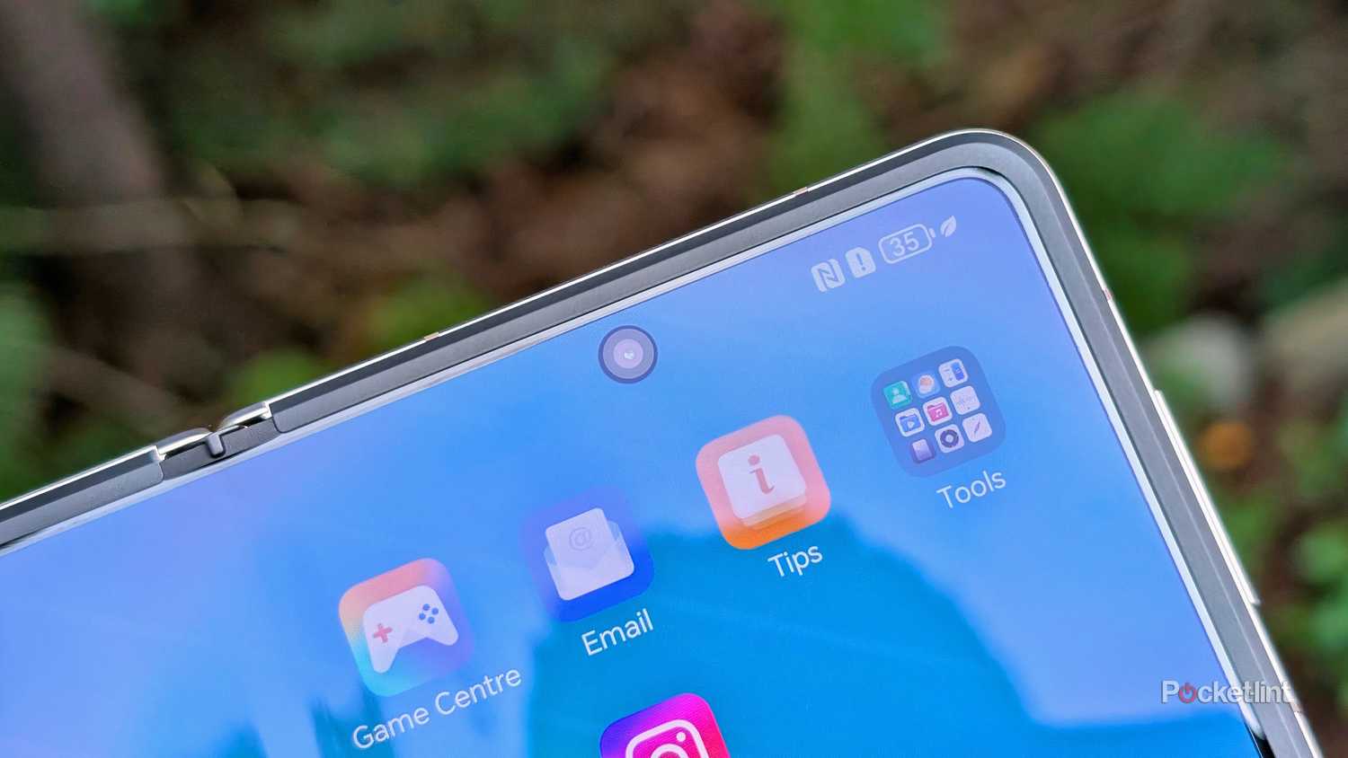 Honor Magic V5 Beauty 4