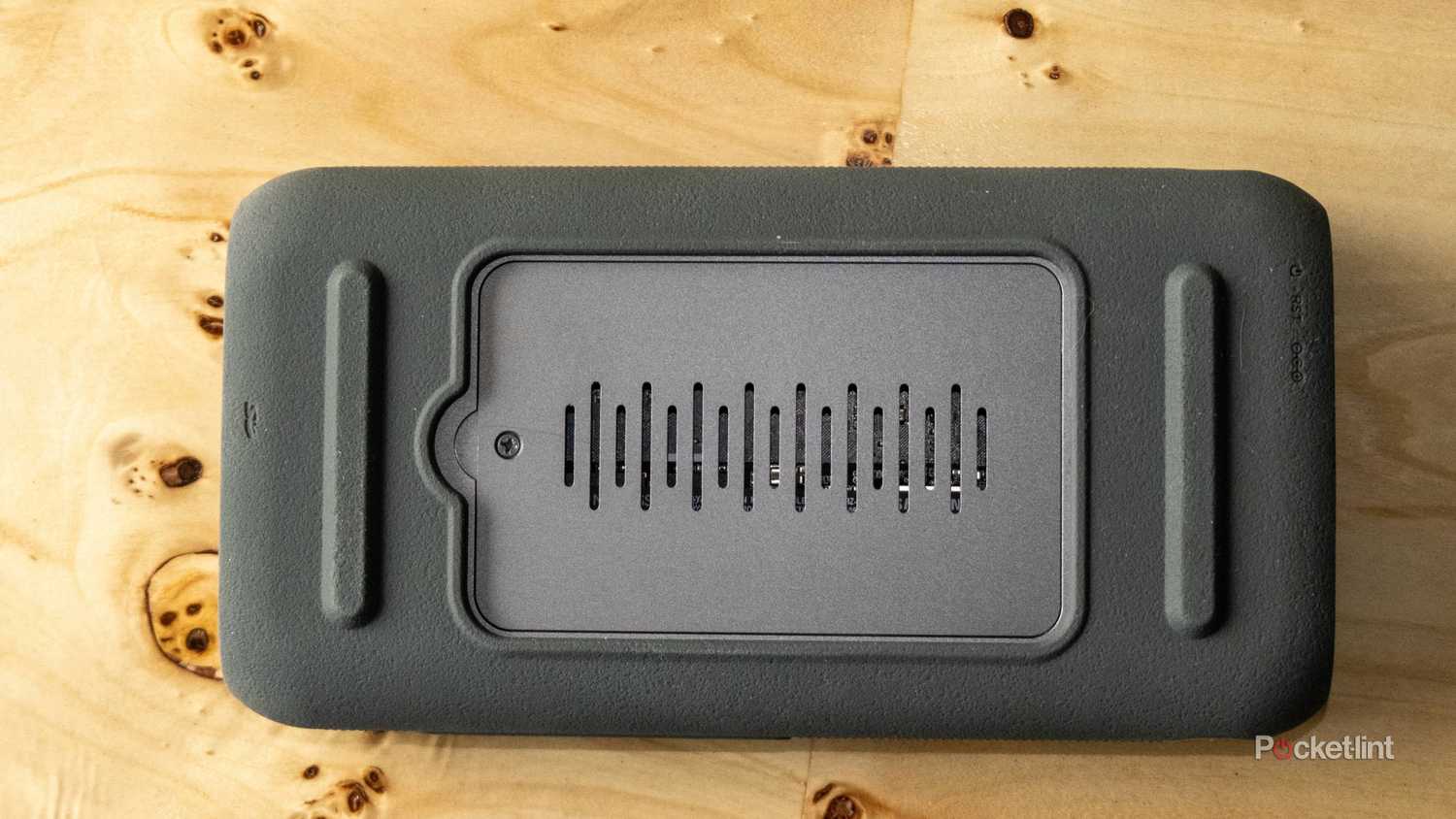 عکسی از صفحه تهویه مطبوع Unifydrive UT2. 