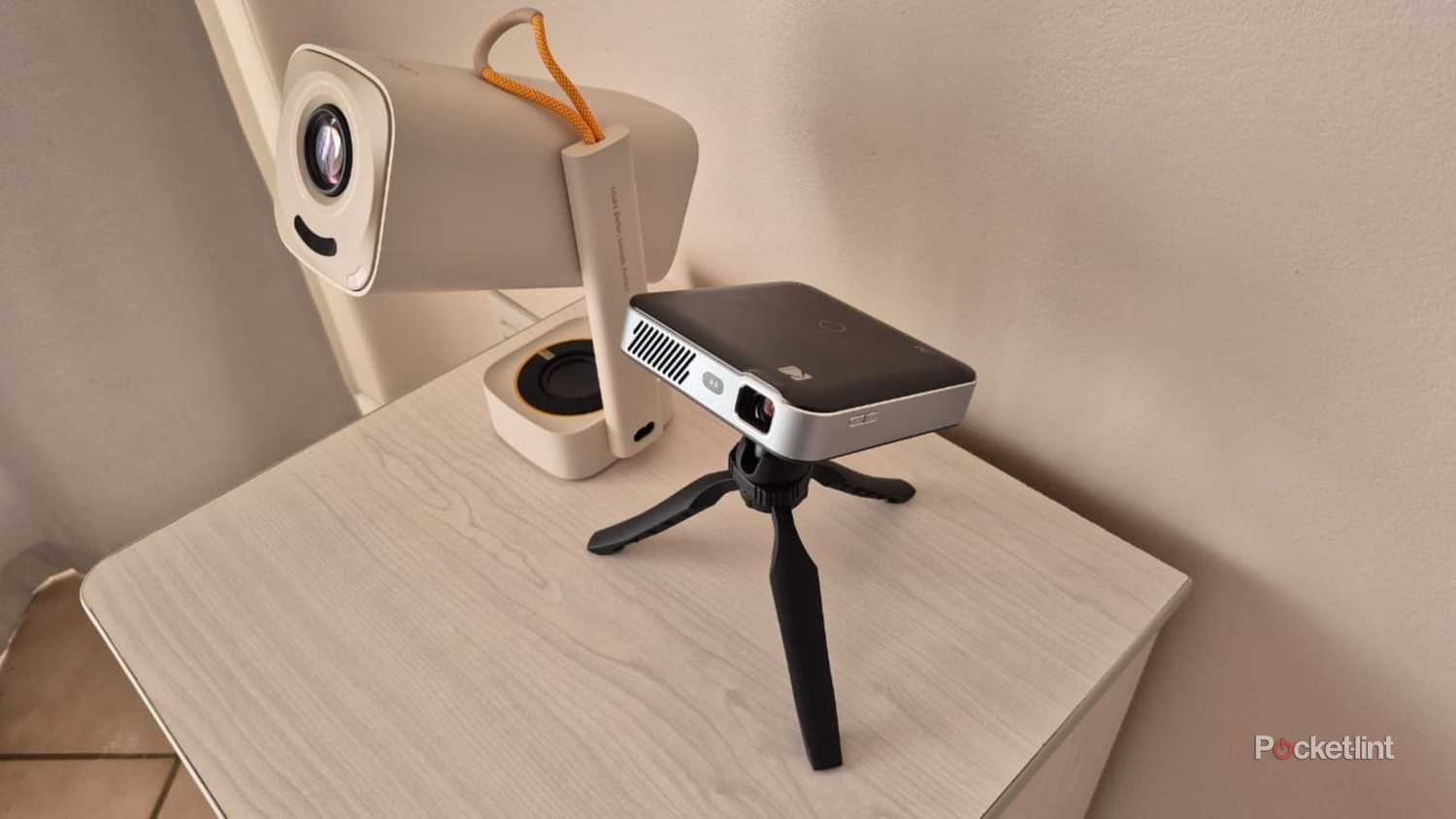 Yaber T1 Pro و Kodak Luma 500 پروژکتور 2